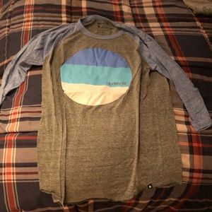 Gray and blue Hurley 3/4 sleeve baseball tee. Size large. Good condition.